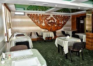 Отель Green City Hotel Николаев-1